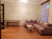 İcarəyə verilir 3 otaqlı 80 m2 köhnə tikili Sahil m.