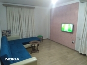 İcarəyə verilir 1 otaqlı 45 m2 köhnə tikili Yasamal parkı