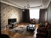 Satılır 2 otaqlı 102 m2 yeni tikili Nəriman Nərimanov m.
