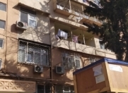 Satılır 2 otaqlı 75 m2 köhnə tikili Ayna Sultanova heykəli