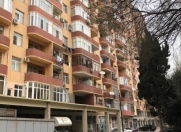 Satılır 3 otaqlı 141 m2 yeni tikili 9 mkr