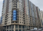 Satılır 2 otaqlı 114 m2 yeni tikili Elmlər Akademiyası m.