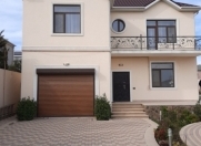 İcarəyə verilir 6 otaqlı 275 m2 bağ evi Şüvəlan Park ticarət mərkəzi