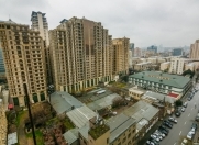 İcarəyə verilir 6 otaqlı 500 m2 yeni tikili 28 May m.