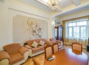 İcarəyə verilir 2 otaqlı 65 m2 köhnə tikili Sahil m.
