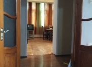 İcarəyə verilir 2 otaqlı 60 m2 köhnə tikili Montin adına park