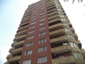 Satılır 10 otaqlı 400 m2 obyekt Nəsimi r.