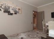 İcarəyə verilir 3 otaqlı 85 m2 köhnə tikili Həzi Aslanov m.