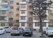 İcarəyə verilir 2 otaqlı 70 m2 köhnə tikili Xalqlar Dostluğu m.