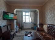 Satılır 3 otaqlı 80 m2 köhnə tikili 3 mkr