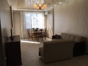 Satılır 2 otaqlı 91 m2 yeni tikili 28 May m.