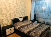 İcarəyə verilir 2 otaqlı 60 m2 köhnə tikili Elmlər Akademiyası m.