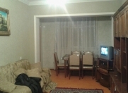 İcarəyə verilir 3 otaqlı 80 m2 köhnə tikili Yeni Yasamal