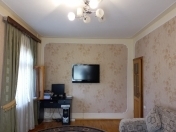 Satılır 2 otaqlı 56 m2 köhnə tikili Qaraçuxur