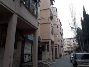 Satılır 4 otaqlı 100 m2 köhnə tikili 7 mkr