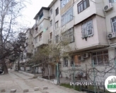 İcarəyə verilir 1 otaqlı 22 m2 köhnə tikili Gənclik m.