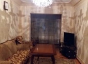 İcarəyə verilir 4 otaqlı 90 m2 köhnə tikili 7 mkr