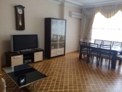 İcarəyə verilir 3 otaqlı 150 m2 yeni tikili Nərimanov r.