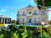 Satılır 7 otaqlı 700 m2 bağ evi Şağan