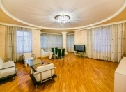 İcarəyə verilir 3 otaqlı 150 m2 yeni tikili Qış parkı