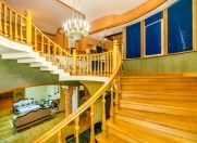 İcarəyə verilir 7 otaqlı 400 m2 köhnə tikili 28 May m.