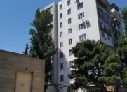 Satılır 3 otaqlı 70 m2 köhnə tikili 1 mkr