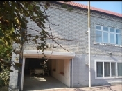 Satılır 8 otaqlı 310 m2 həyət evi Xaçmaz