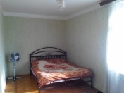 İcarəyə verilir 2 otaqlı 50 m2 köhnə tikili Elmlər Akademiyası m.