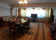 İcarəyə verilir 2 otaqlı 62 m2 köhnə tikili Yasamal r.