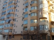 Satılır 3 otaqlı 115 m2 yeni tikili ABŞ səfirliyi
