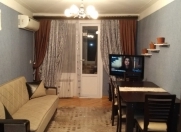 İcarəyə verilir 3 otaqlı 55 m2 köhnə tikili İnşaatçılar m.