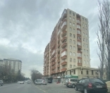 Satılır 5 otaqlı 243 m2 obyekt Rəsulzadə