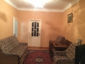 İcarəyə verilir 2 otaqlı 60 m2 köhnə tikili 1 mkr