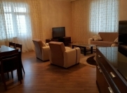 İcarəyə verilir 3 otaqlı 145 m2 yeni tikili Elmlər Akademiyası m.