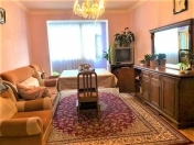 Satılır 3 otaqlı 90 m2 köhnə tikili Nəsimi r.