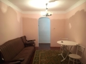 İcarəyə verilir 2 otaqlı 40 m2 köhnə tikili Elmlər Akademiyası m.