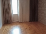 İcarəyə verilir 3 otaqlı 65 m2 köhnə tikili Gənclik m.