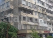 Satılır 2 otaqlı 75 m2 köhnə tikili 6 mkr