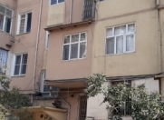 Satılır 2 otaqlı 50 m2 köhnə tikili 7 mkr