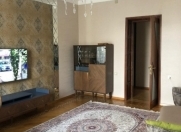 Satılır 5 otaqlı 120 m2 köhnə tikili 8 mkr