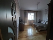 Satılır 4 otaqlı 141 m2 həyət evi Y.Suraxanı