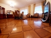 İcarəyə verilir 4 otaqlı 180 m2 yeni tikili Elmlər Akademiyası m.