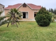 İcarəyə verilir 4 otaqlı 300 m2 bağ evi Şüvəlan