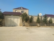 Satılır 8 otaqlı 450 m2 bağ evi Görədil