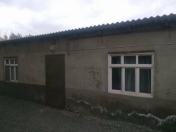 Satılır 5 otaqlı 200 m2 həyət evi 9 mkr