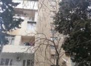 Satılır 2 otaqlı 65 m2 köhnə tikili Bakıxanov