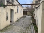 Satılır 6 otaqlı 400 m2 köhnə tikili Rəsulzadə