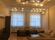 İcarəyə verilir 3 otaqlı 130 m2 yeni tikili Azərbaycan Dillər Universiteti