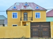Satılır 6 otaqlı 220 m2 həyət evi Ramana