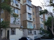 İcarəyə verilir 2 otaqlı 50 m2 köhnə tikili Memar Əcəmi m.